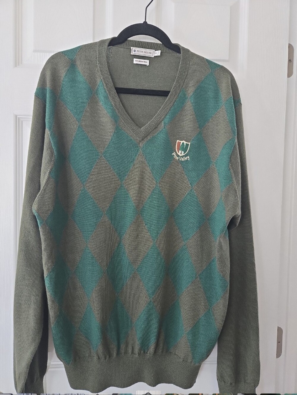 Peter Millar 100% Italian Merino Wool Pine Valley V-Neck Sweater. Size XL